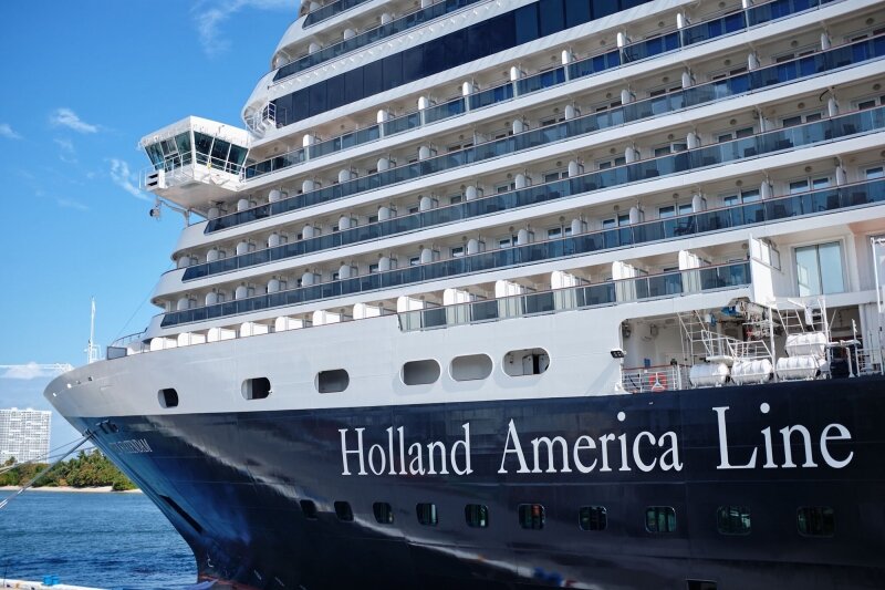 Holland-America-Line-1.jpg