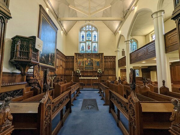 Dulwich Chapel London_2.jpg