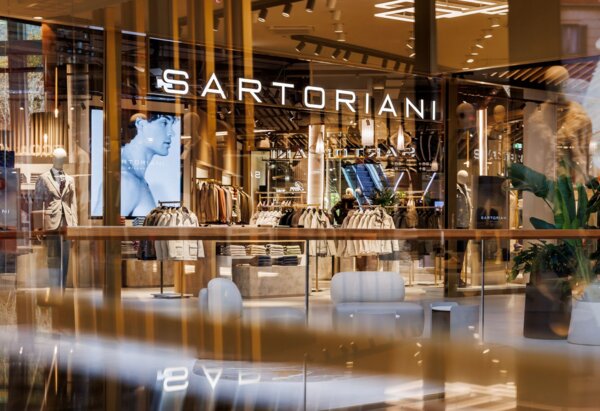 AE_Case Study_LED wall sartoriani-01.jpg
