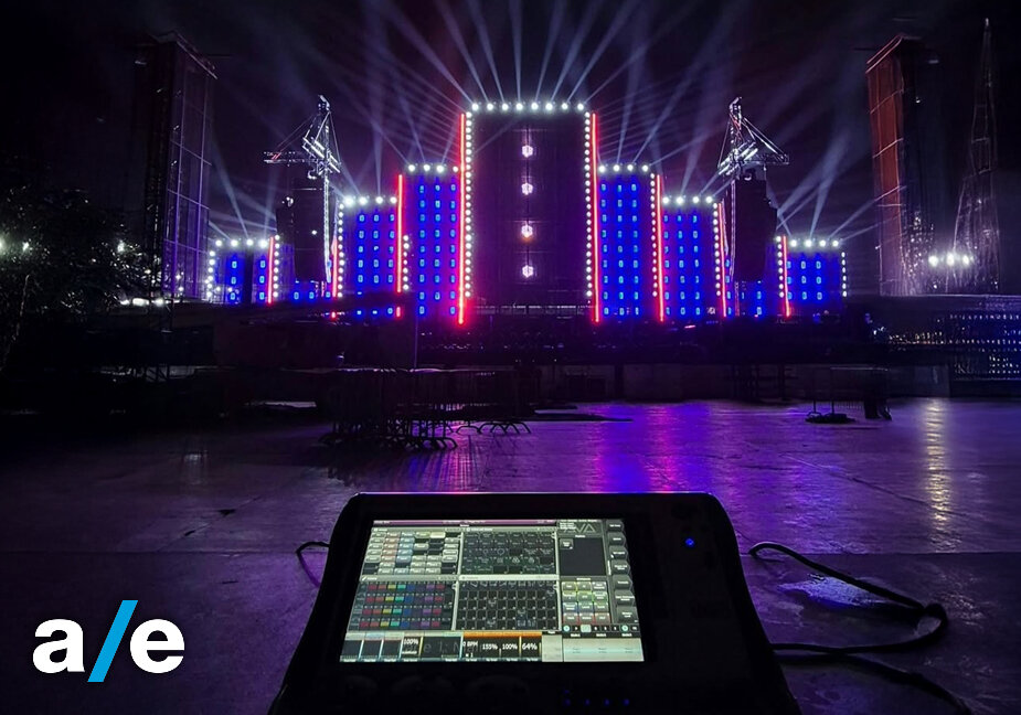 Practical Guide to DMX Lighting Consoles: An essential overview for navigating the professional lighting world AE_202510_Console luci DMX_01.jpg