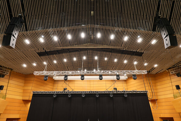 AE - Case Study - Teatro Dal Verme 02.jpg