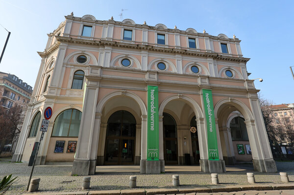 AE - Case Study - Teatro Dal Verme 12.jpg