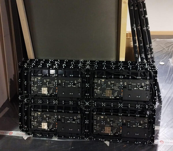 EGO Display EasyCOB G2 P1.5-EVOLUTIO-allestimento-3.jpeg