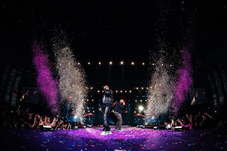 AE - Evoluzione delle macchine spara coriandoli - 01.jpg