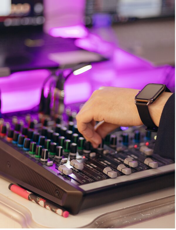 AE-Mixer audio PA e da installazione-02.jpg