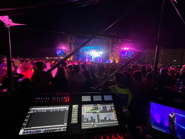 AE-105SummerFestival-03.jpeg