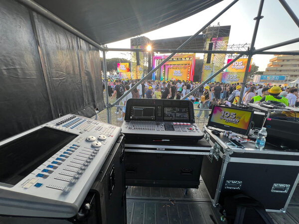 AE-105SummerFestival-01.jpeg
