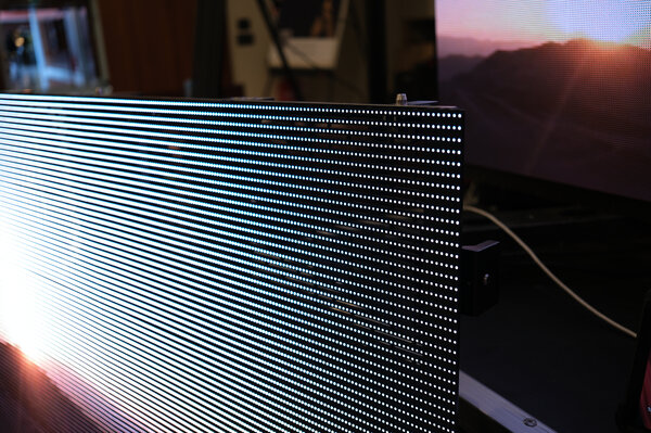 AE - Videoproiettori vs. LED wall - 03.jpg