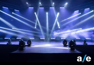 AE-202603-Dentro a una testa mobile.jpg