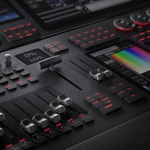 Avolites D9-330 console (flight case) 30-01-9303 - 4